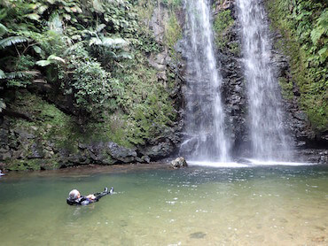 沖縄の滝もおもしろい！